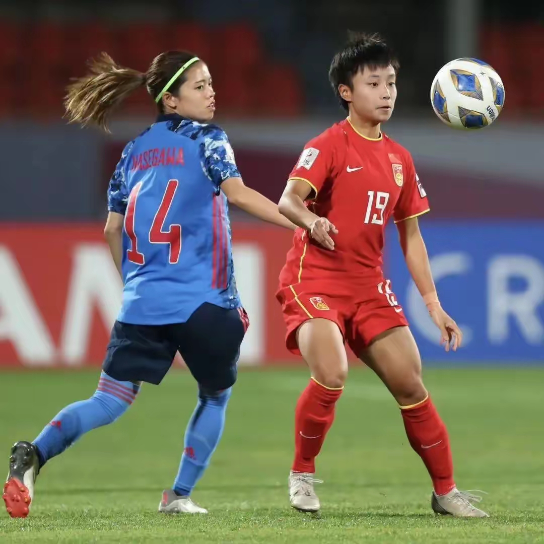 关于国家女足队员积极备战重要国际赛事的信息